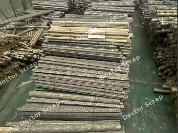 Brass ingots 62%