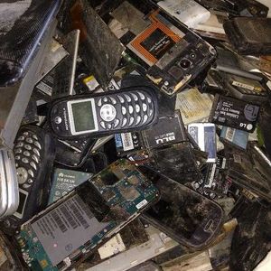 手机 Cell-phone