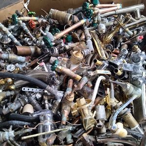 Irony brass 70-90%