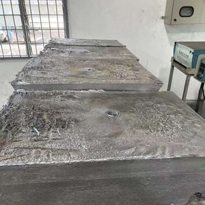 重熔铅锭 Remelted lead ingots