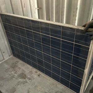 太阳能板 Solar panels