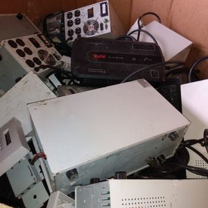 UPS带电池 UPS w battery