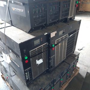 UPS带电池 UPS w battery