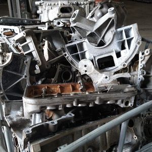 Cast-aluminum motor shell-dirty