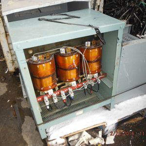 带壳变压器 Transformer with case