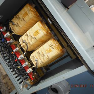 带壳变压器 Transformer with case