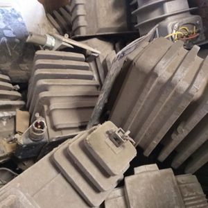 变压器-橡胶 Transformer w rubber-case 