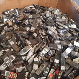 手机 Cell-phone