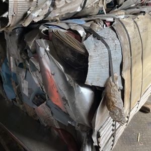 Old aluminum-sheet mixed