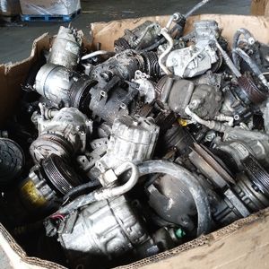 汽车空调压缩机(冷气泵) Air Conditioner Compressor