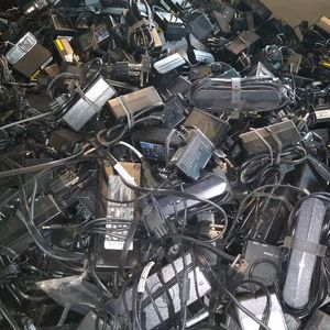 交流电源适配器(带线) AC adapter w/wire mixed