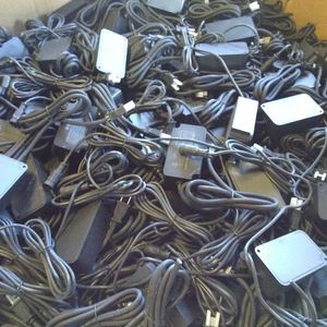 交流电源适配器(带线) AC adapter w/wire mixed