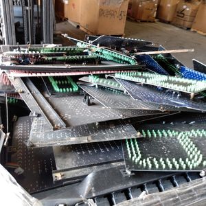 LED显示器 LED