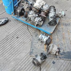 汽车起动机 Car starter motor