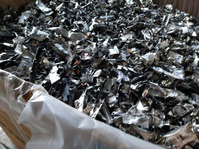 硬盘-破碎 Hard-drive-shredded 