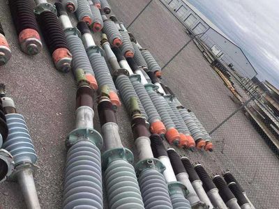 Suspension-post-insulator