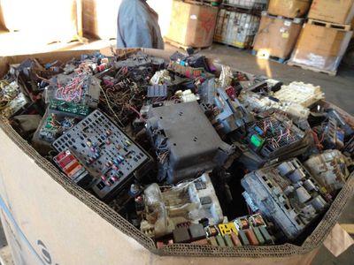汽车保险丝盒 Auto fuse box